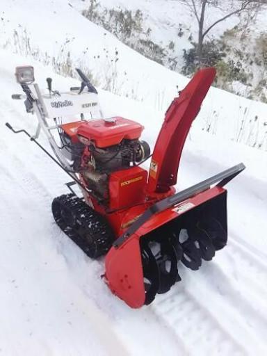 Kubota除雪機中古KSR8F ゴムキャタピラー1シーズン使用品