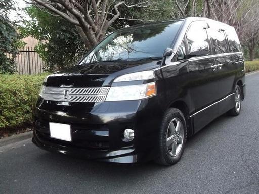 平成19年 ヴォクシー 後期型 ｚキラメキ 黒 12 5万ｋｍ 車検30 4 ｃａｒ Max 鶴川のトヨタの中古車 ジモティー