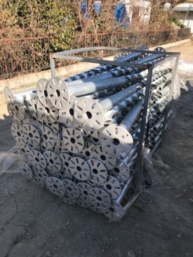 業務用太陽光発電架台杭