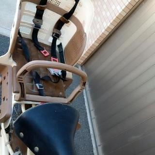 近隣配送無料☆ブリジストン内装３段ギヤ付き自転車26インチ☆ママチャリ ☆後ろ乗せ子供用チャイルドシート付き☆簡易整備点検済み☆オートライト☆送料込み(地域限定)☆直接引き取り歓迎☆早期受け取り希望☆