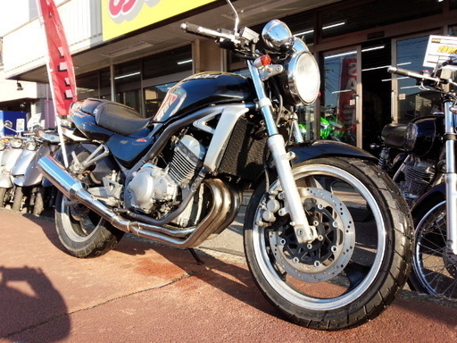 NO.1808 バリオス(BALIUS) 水冷4サイクル4気筒エンジン ☆彡