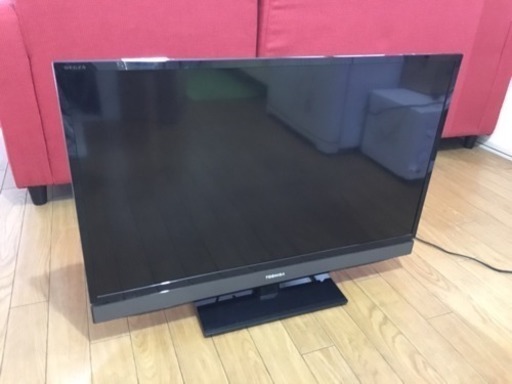 32インチ東芝REGZAテレビ