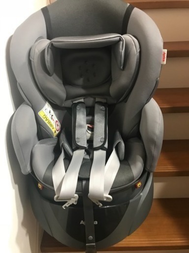 新品★チャイルドシート