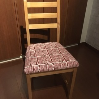 可愛い座面の椅子(赤Ver.)