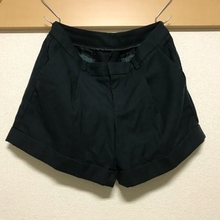 美品！UNIQLO ショーパン グリーン S