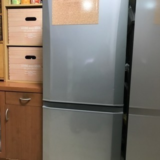 グレー冷蔵庫