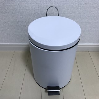 【無料】ゴミ箱 ニトリ ペダルペール ベレット 5L ホワイト