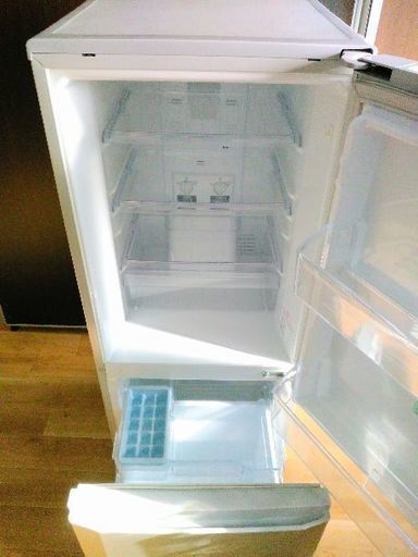 【配達設置無料】MITSUBISHI146Lのsilver冷蔵庫