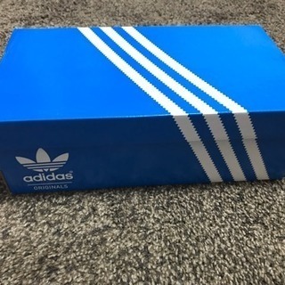 adidas空き箱