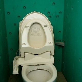 仮設トイレ洋式水洗トイレ
