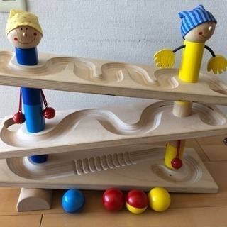 ドイツ製 ハバ社  木のおもちゃ ボールトラックローリー
