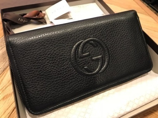 【最終値下げ】GUCCI 黒 長財布 大きなタイプです。