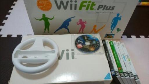 wii本体、ハンドル、wiifitボード、ソフト7本セット