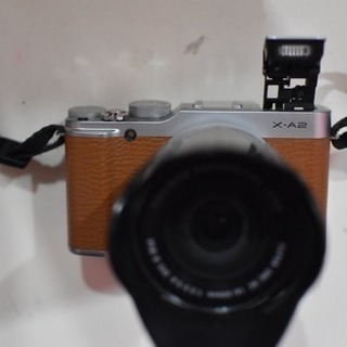 Fujifilm XA2 レンズ、ケース付き 4万5000円