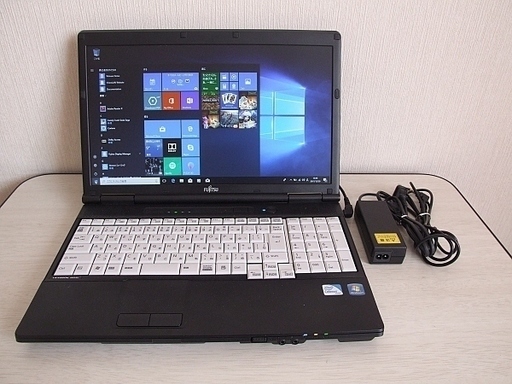 Fujitsu LIFEBOOK A552/EX ノートパソコン