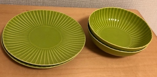 私の部屋 カラフルな陶磁器の食器 Lily 豊洲の食器 和皿 の中古あげます 譲ります ジモティーで不用品の処分