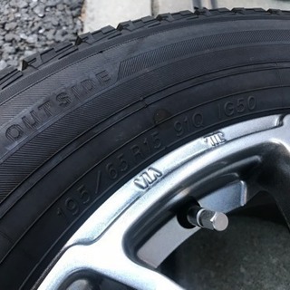 ヨコハマタイヤ iceGUARD スタッドレス 15インチ