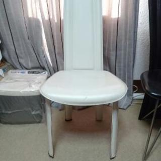 白デザイン椅子１脚