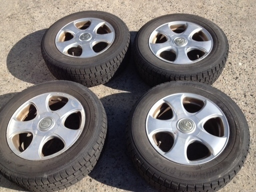 205/65R15スタッドレスタイヤアルミ４本中古