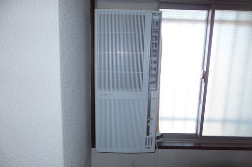 コロナ　冷房・暖房・窓用エアコン　２０１７年１１月購入　５年保証　値下げしました