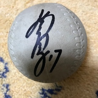 ソフトボール日本代表上野選手サインボール