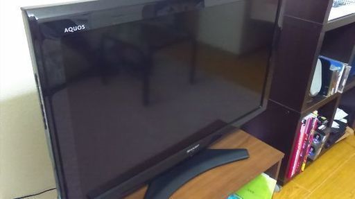 SHARP 32インチ液晶テレビ