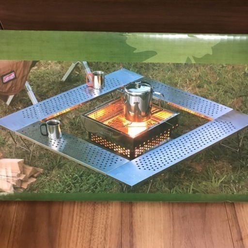 新品 未開封 コールマン ファイアープレイステーブル 焚き火台テーブル 収納ケース付き coleman fire place table 2000010397