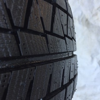 スタッドレスタイヤ&アルミ １５インチ新品に近い