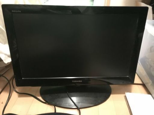 急募！！本日限定の最終値引き！！5000円！！TOSHIBA  REGZA  22型　テレビ　（リモコン、カード付き）