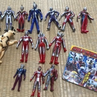 ウルトラマン ソフビ14体 & 本