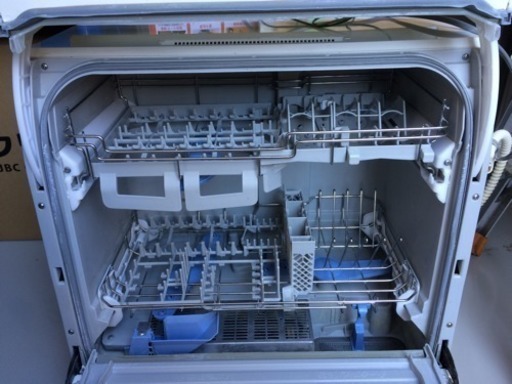 Panasonic 食器洗い乾燥機 NP-TR5 2012年製