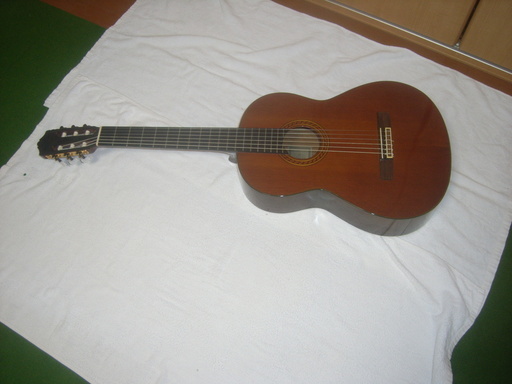 ヤマハクラシックギター