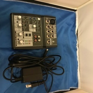 BEHRINGER XENYX502