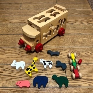 知育玩具 定番！ はめこみ 木製 トラック 動物 どうぶつ