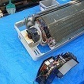 エアコンの専門業者によるエアコン　の　本格洗浄　室内機取り外し洗浄 エアコンの専門業者によるエアコン の 本格洗浄 室内機取り外し洗浄