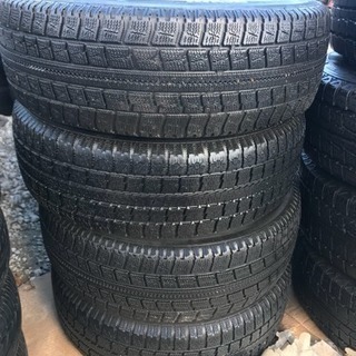 プリウスのホイル付きスタッドレスタイヤ※工賃無料※
