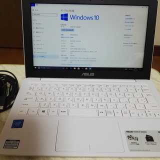 ASUS モバイルパソコン（美品）　Windows10