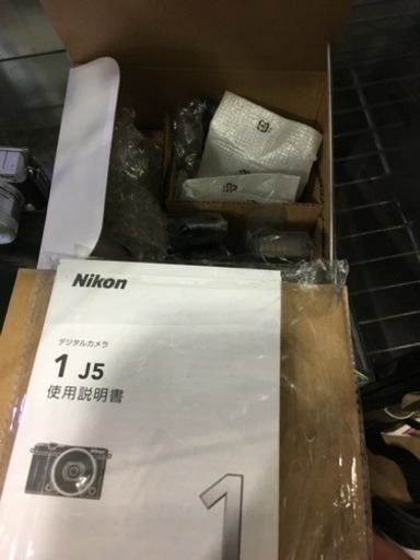 Nikon 1 J5 ミラーレス デジタル一眼カメラ 箱あり | camarajeriquara