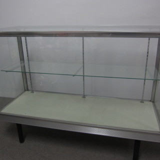 期間限定照明付き横型ガラスショーケースコレクションケース引き取り希望 くぅち 大田のその他の中古あげます 譲ります ジモティーで不用品の処分