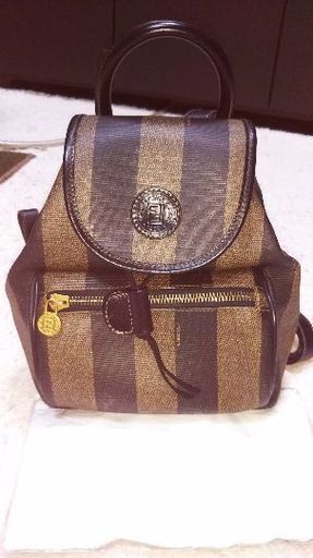 FENDI ペカン柄 ミニリュック
