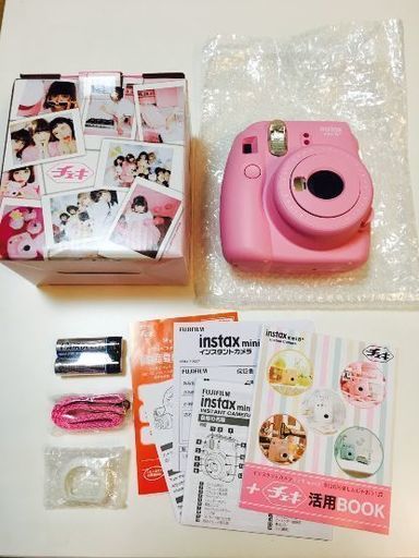 【完売】《新品》お正月特典付★アルバム★チェキフィルム20枚+10枚【富士フィルムインスタントカメラチェキ instaxmini8+ストロベリー】