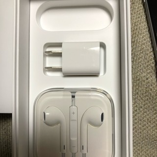 iPhone 6s 64gb 中古 au シムロック解除済