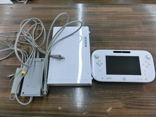任天堂 wiiu 本体一式 pad 動作OK 中古品 8GB