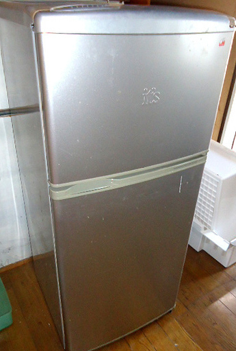 SANYO　サンヨー２ドア冷凍冷蔵庫 容量　109L 型式　SR-111G 年式　2004年式