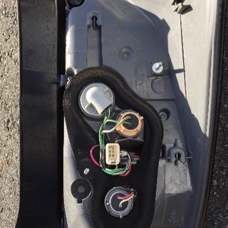 【静岡市/売ります】プリウス30系前期スモークテールランプLED