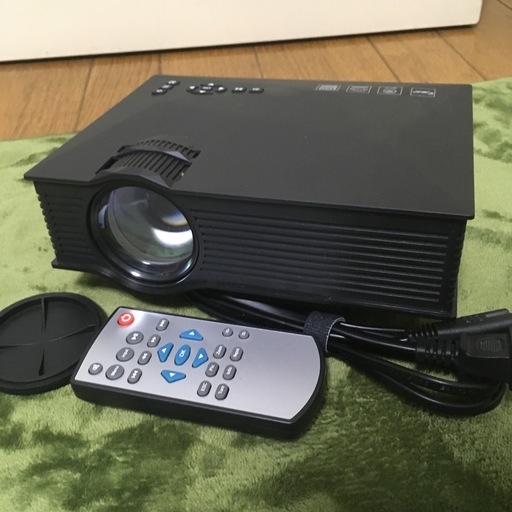 プロジェクター+折り畳み簡易スタンド　セット