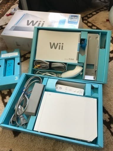 【任天堂Wii本体➕ソフト6本】