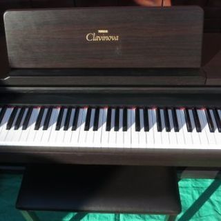 8000円)ヤマハ電子ピアノ YAMAHA Clavinova CLR-550