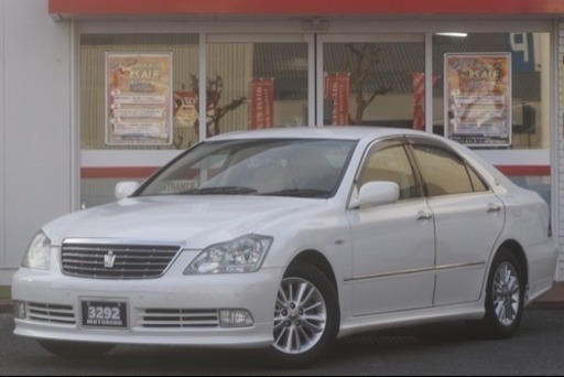 全在庫自社ローン くるまのミツクニ クラウン ロイヤルサルーン ピタッとプラン対象車 オトロン千葉店 千葉のクラウンの中古車 ジモティー