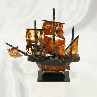 置物　模型　船　モチーフ　レトロ　鼈甲　インテリア　飾り　